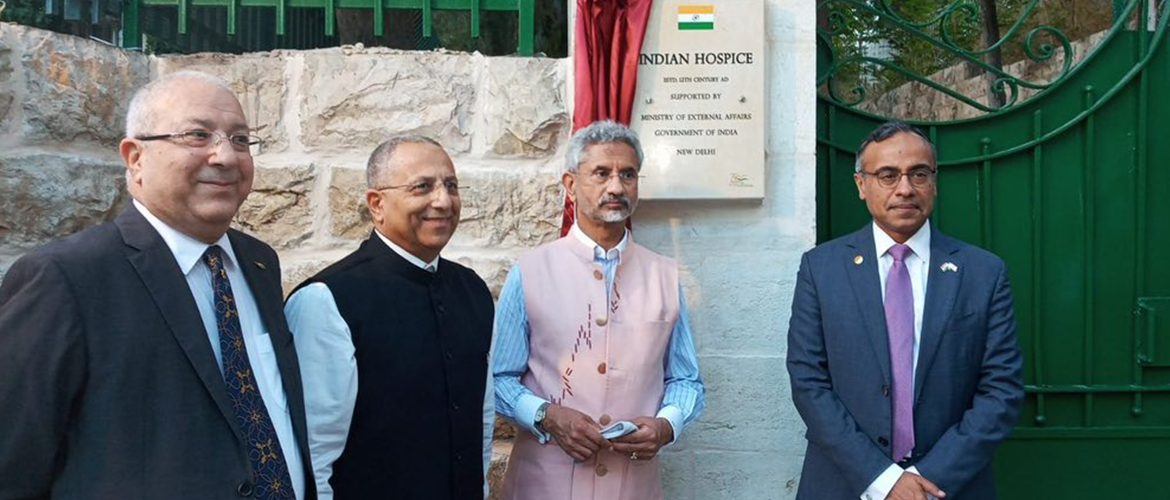  External Affairs Minister Dr. S. Jaishankar visited the Indian Hospice.