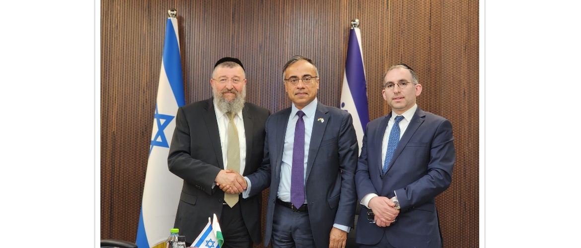  Ambassador Sanjeev Singla met the Minister of Labor of Israel H.E. Mr. Yoav Ben Zur