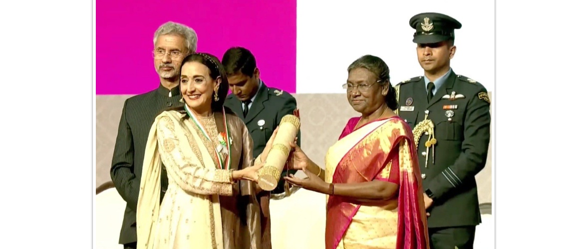  Mrs. Reena Vinod Pushkarna conferred with Pravasi Bharatiya Samman Award, the highest honour for overseas Indians.
