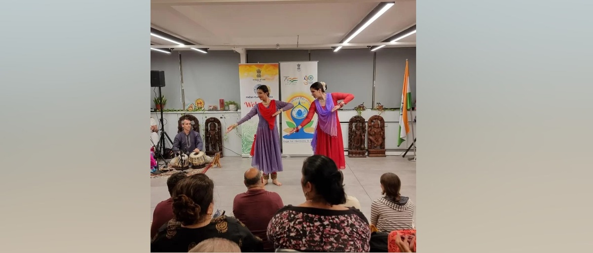  A Kathak dance performance accompanied by Tabla played by Israeli artists at ICC, Tel Aviv.